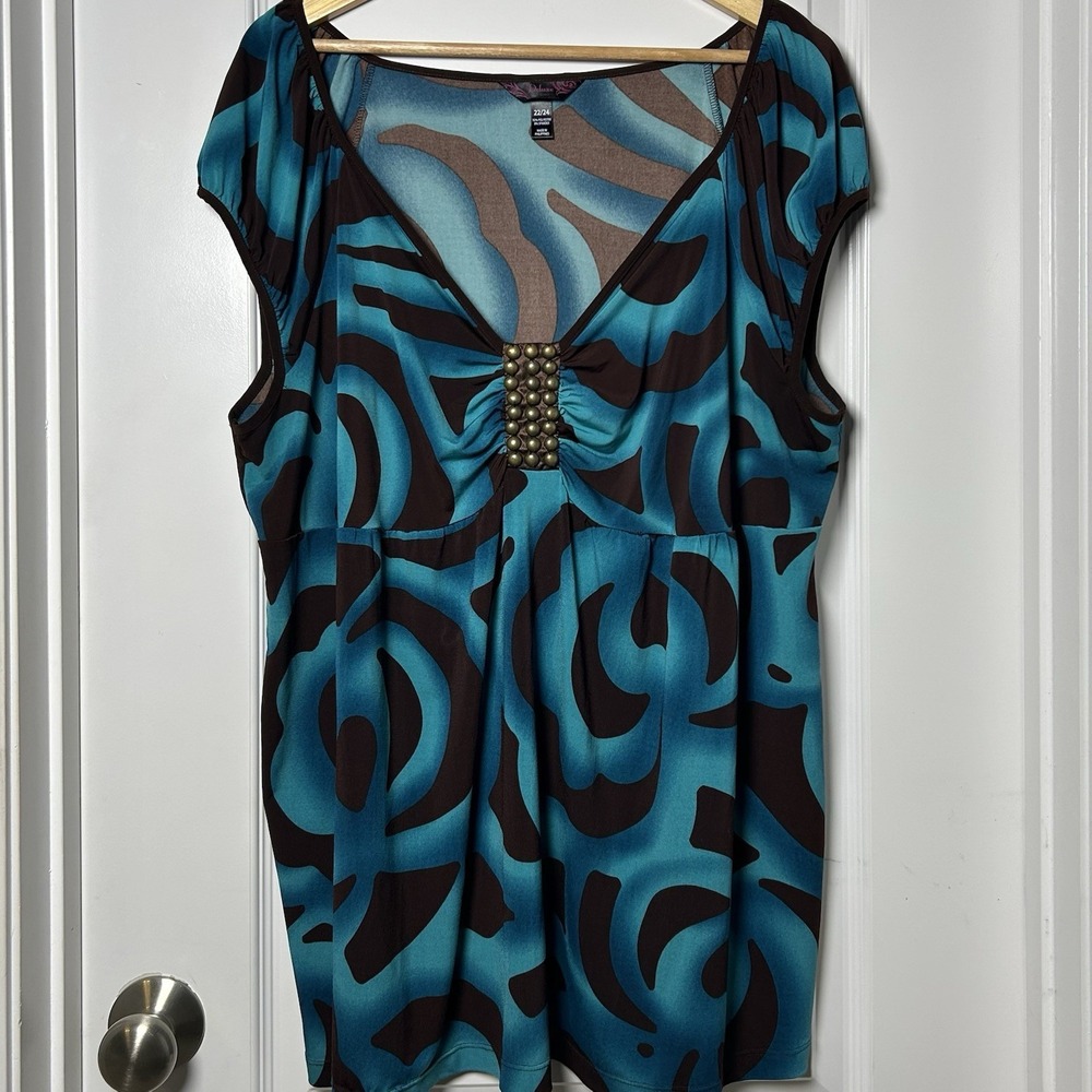 Deluxe L.A. Blues Teal Brown Abstract Swirl Print Y2K Studded Empire Waist Top